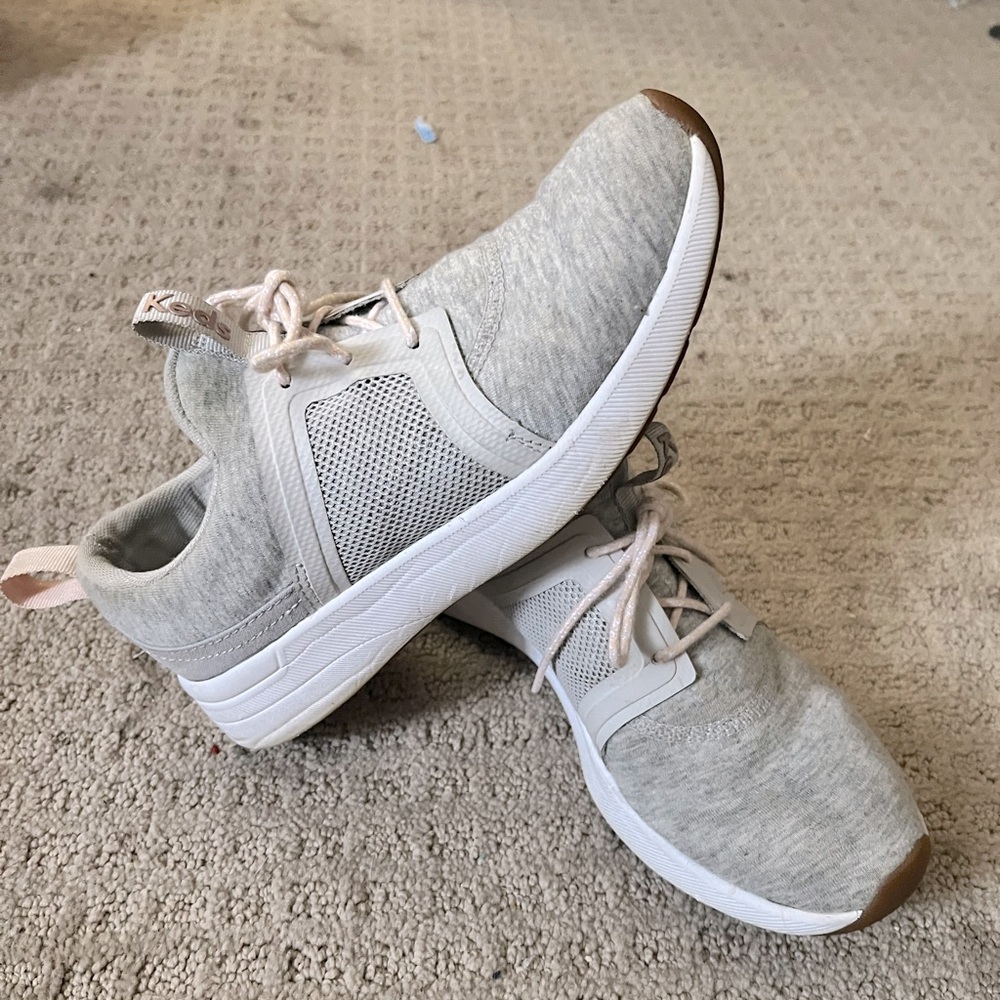 KEDS Grey Cloth Sneakers Girls Size 2.5 kids GUC cute comfy